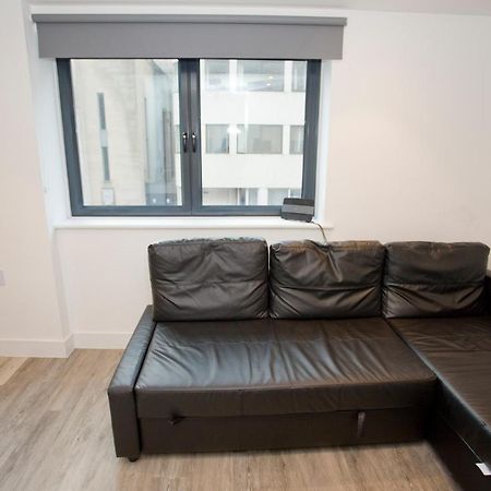 8 Compass Point Apartment Борнмът Екстериор снимка