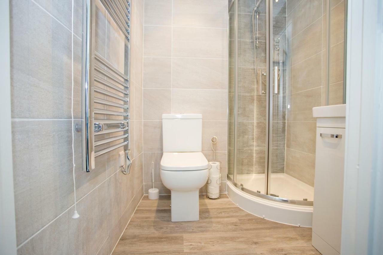 8 Compass Point Apartment Борнмът Екстериор снимка