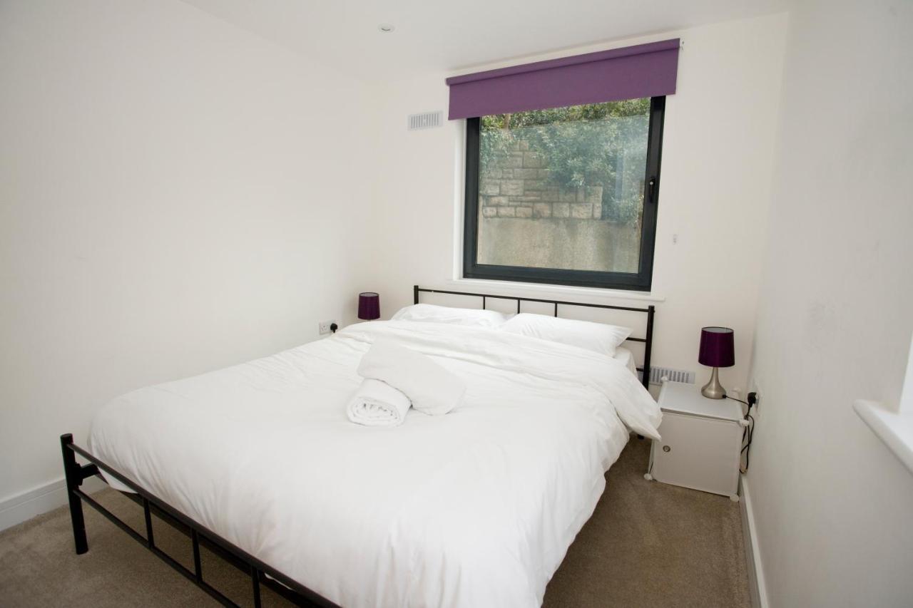 8 Compass Point Apartment Борнмът Екстериор снимка